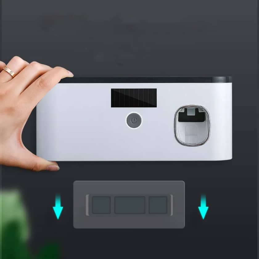 Support mural intelligent pour brosses à dents avec stérilisation